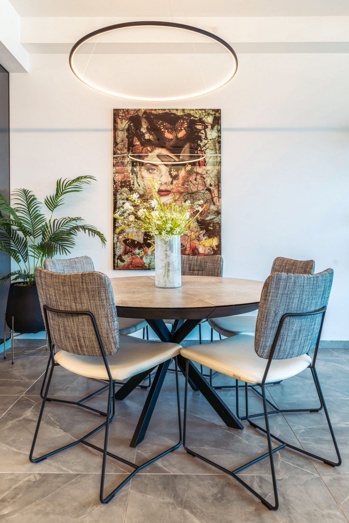 מעצבת פנים במודיעין